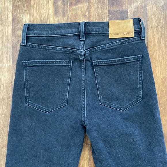 Denim Forum - The Yoko High Rise Slim (Black) - Picture 15 of 16